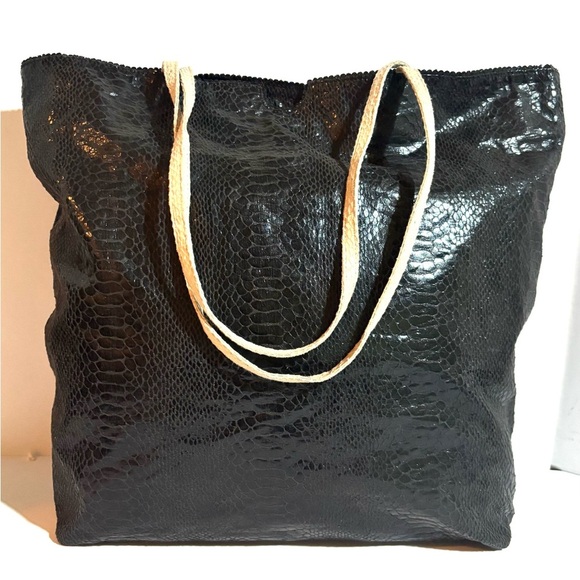 Carlo falchi Black  snake embossed leather Textured Tote Bag - Picture 1 of 6